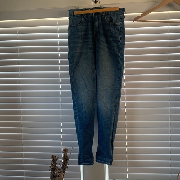 American Eagle Ne(x)t Level Curvy Highest Waist Jegging - Picture 2 of 6